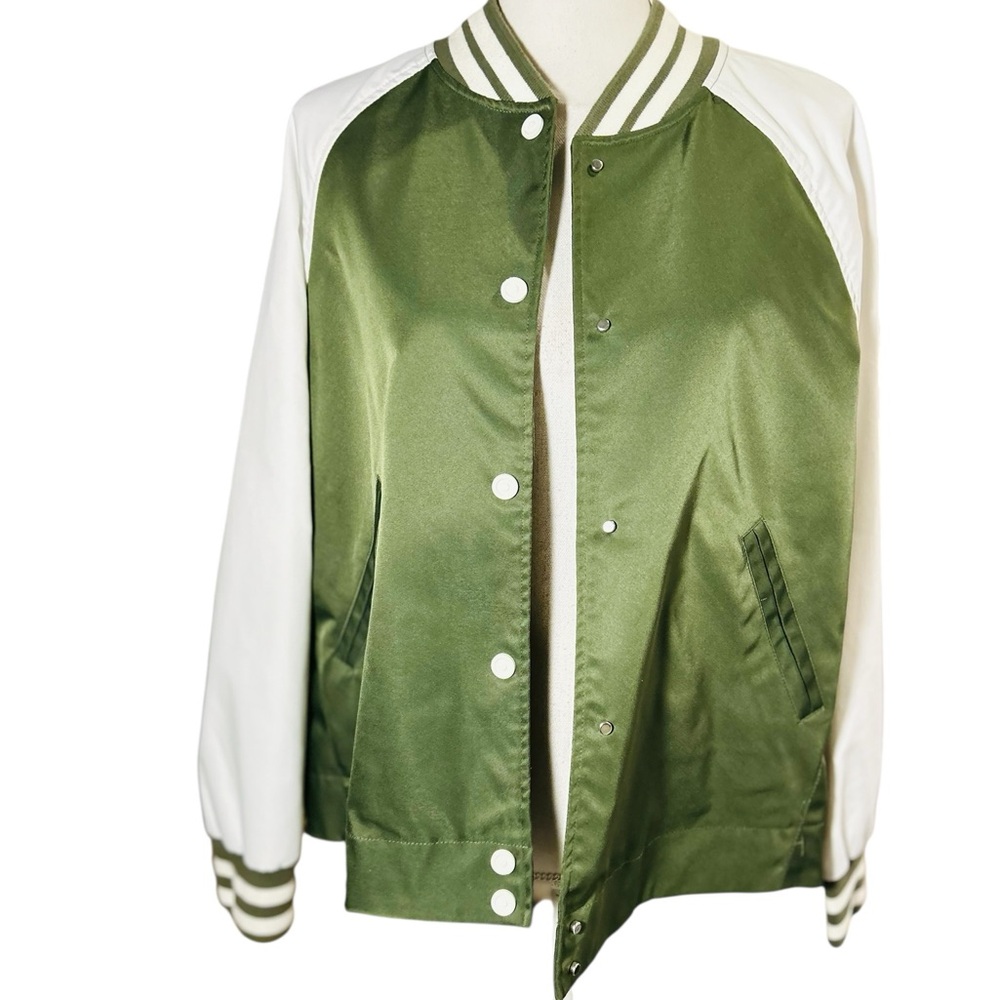 Hunter Olive and Ivory Women's Varsity Jacket 🆕